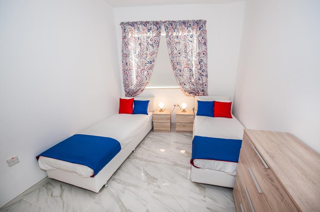 The Waves Holiday Apartment Марсашлокк Екстер'єр фото
